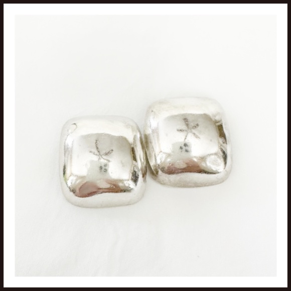Taxco Jewelry - Taxco Mexico Modernist Cushion Clip Sterling Silver Earrings